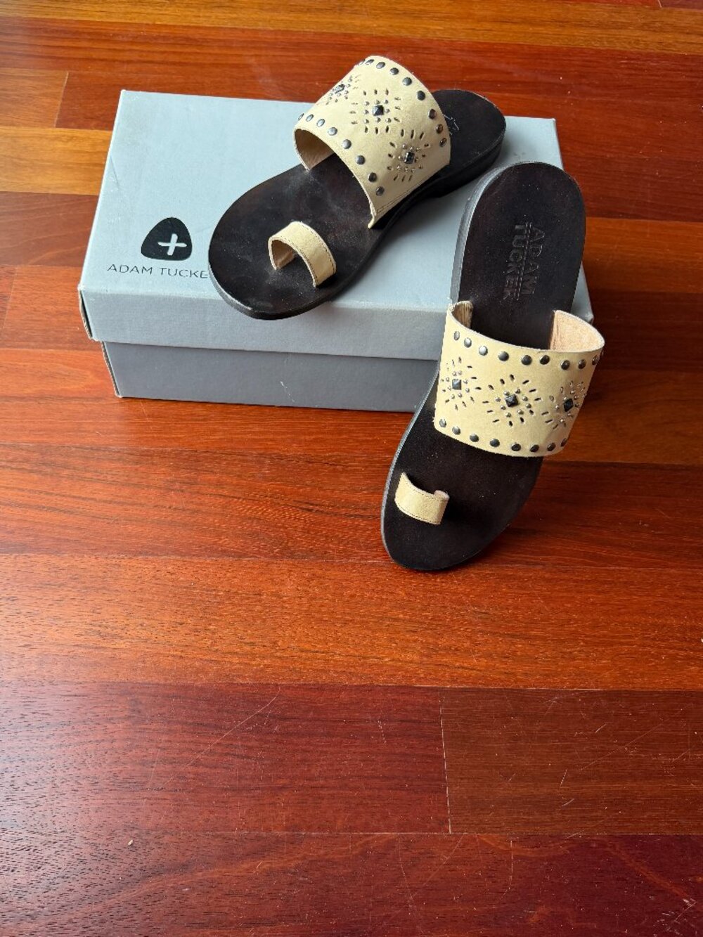 Adam Tucker by Me Too Leather Toe-Ring Sandals - NWT